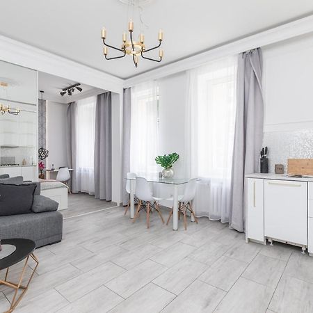 Superapart Chmielna 73A, City Center Варшава Экстерьер фото
