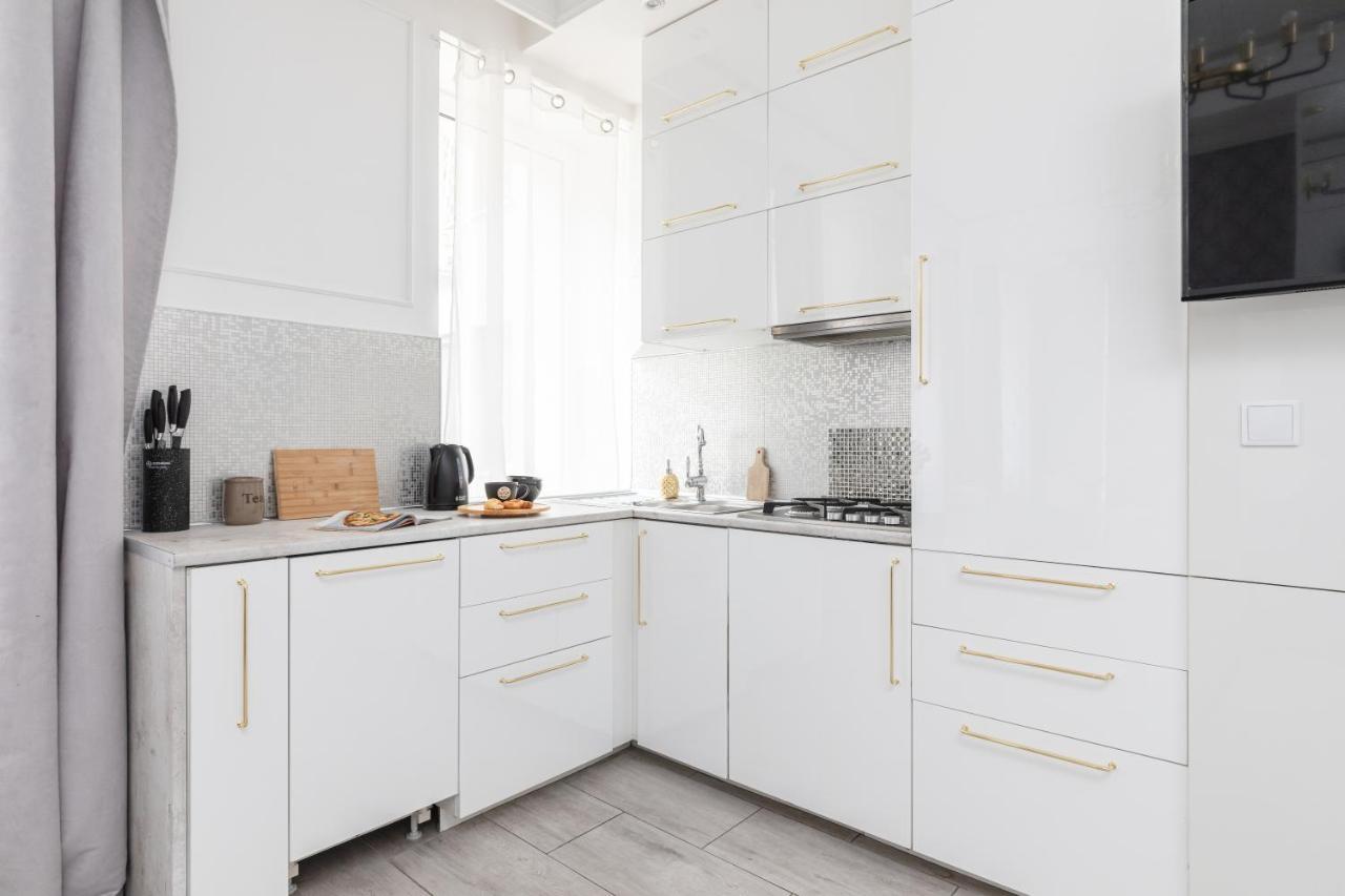 Superapart Chmielna 73A, City Center Варшава Экстерьер фото
